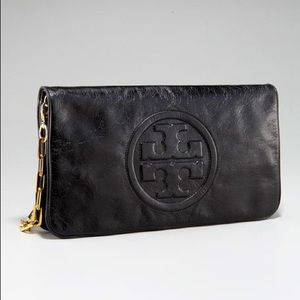 Tory Burch Bombe Reva Clutch (Black, excellent condition)